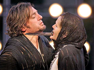 Reg Rogers and Susannah Schulman in 'Richard III' at Cal Shakes. Mark Costantini / The Chronicle